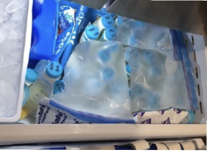 keeping bottles of milk and juicecold with ice and freezer packs